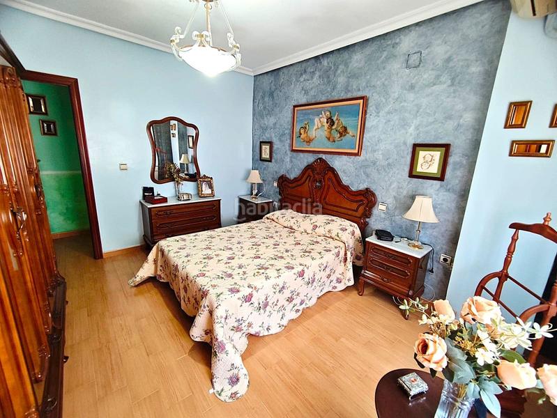 Foto b820f7a6-b8c5-41a2-8c30-52b4a18ca1a1. Pis amb calefacció a Centro Mérida