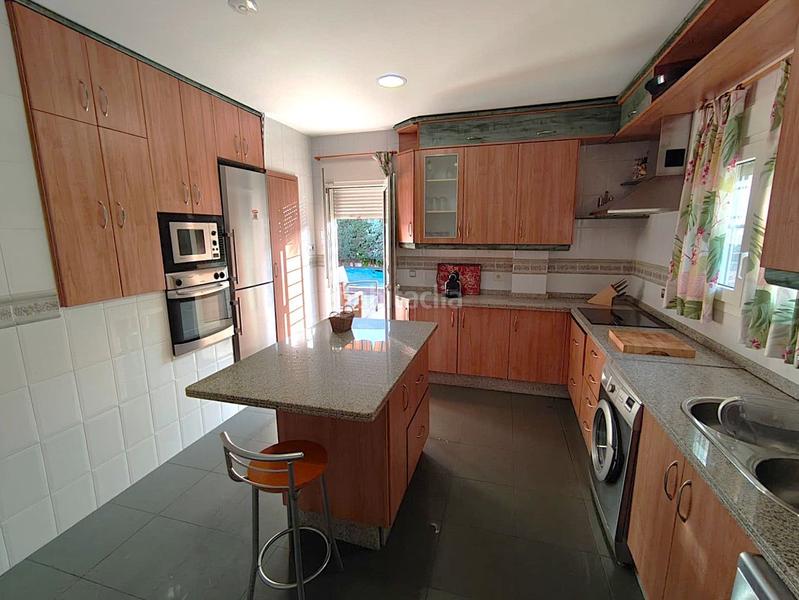 Foto e373aa6b-f1b0-4b59-aa1d-63fbe53e123b. Xalet amb calefacció aparcament piscina a Oeste Mérida