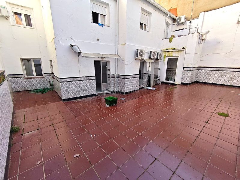 Foto f066fd02-f059-4155-8ee0-15f1003aa735. Casa amb calefacció a Centro Mérida