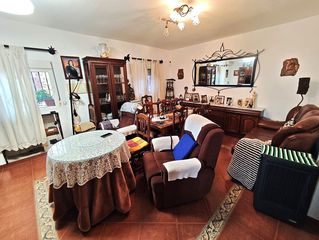 House in Este. Oportunidad en zona baja de san juan  casa reformada con garaje