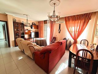 Pis en Este. Piso en venta en avenida juan carlos i  m�rida