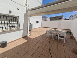Location Appartement à Centro. Magnífico piso en alquiler semi amueblado y con garaje