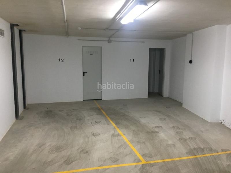 Foto ec3e6e55-ea74-4100-8674-5908adfcff05. Parking voiture dans Centro Mérida