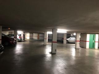 Car parking in Centro