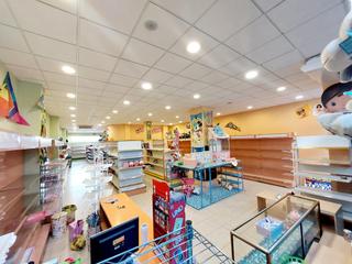 Lloguer Local Comercial  N/a. Huerta rosales. totalmente acondicionado