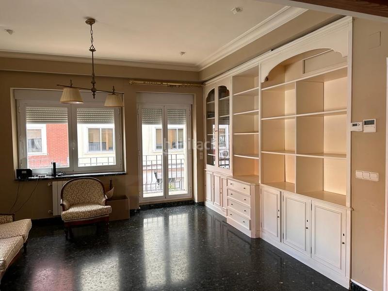 Foto bfaedbea-ae41-4c54-86d7-263c982de037. Appartamento con parcheggio in Santa Marina Badajoz