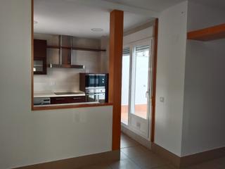 Lloguer Pis  N/a. Estupenda casa sin amueblar en barriada de llera