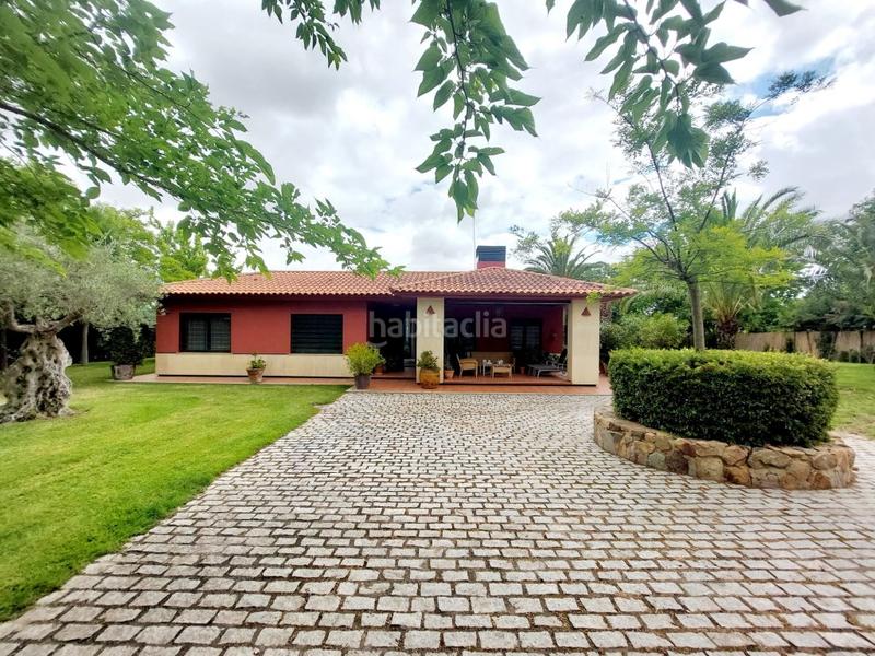 Foto 256343d5-5e9b-4cb7-b09a-db5166a67087. Chalet exclusivo chalet de diseño en Carretera de Sevilla - Los Montitos Badajoz