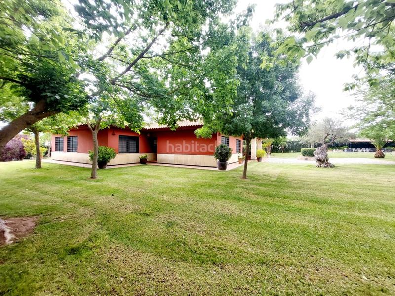 Foto 3b6ebcfc-b446-4237-aea1-f9c8b991c88c. Chalet exclusivo chalet de diseño en Carretera de Sevilla - Los Montitos Badajoz