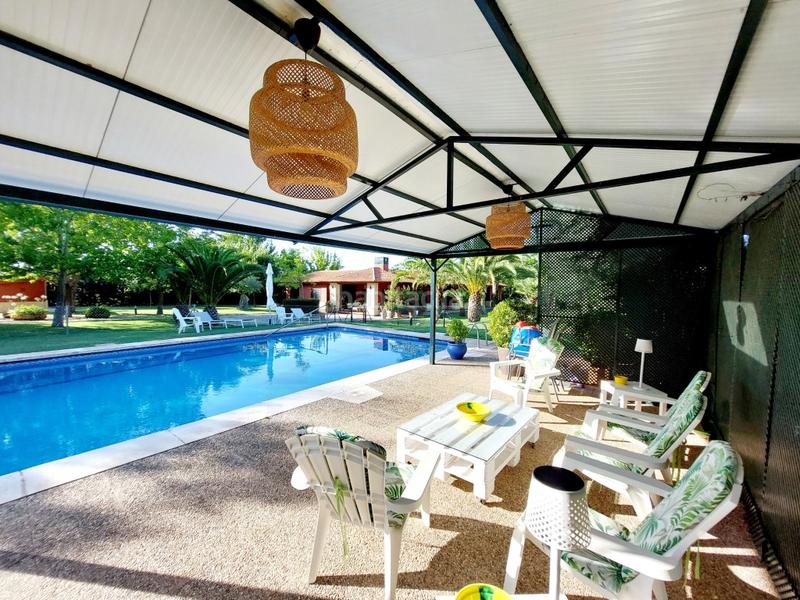 Foto 5f939bc2-5c32-4624-b07c-f3e4176b07ee. Chalet exclusivo chalet de diseño en Carretera de Sevilla - Los Montitos Badajoz