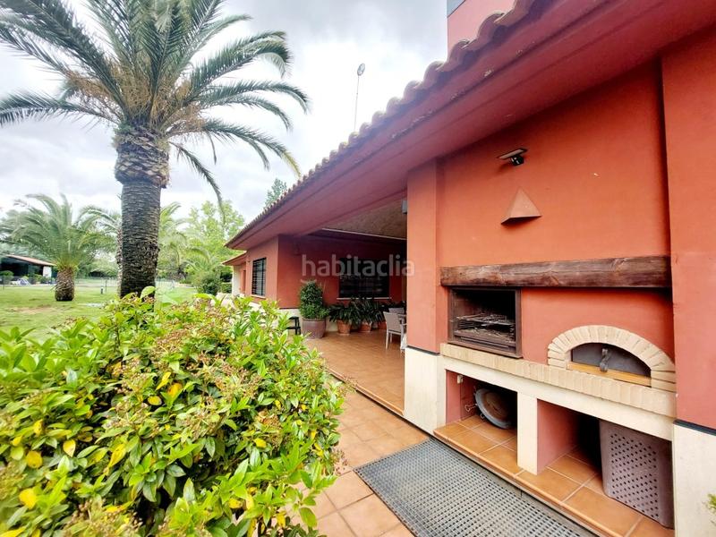 Foto 715cb441-c518-49f9-8a01-45a36bbc4f4d. Chalet exclusivo chalet de diseño en Carretera de Sevilla - Los Montitos Badajoz