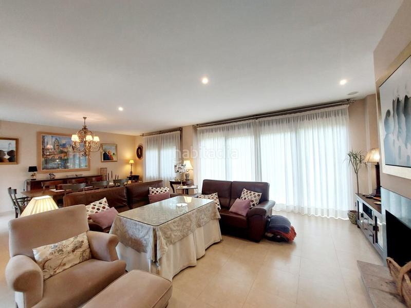 Foto b3a1b5be-d268-4255-b08b-a6c939af7e4b. Chalet exclusivo chalet de diseño en Carretera de Sevilla - Los Montitos Badajoz