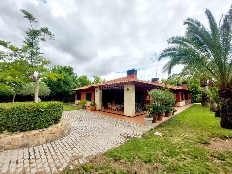 Foto c4daa11a-950c-4516-a2f9-5305a63067fe. Chalet exclusivo chalet de diseño en Carretera de Sevilla - Los Montitos Badajoz