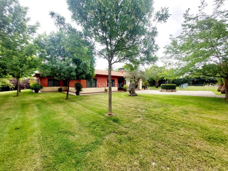 Foto c913ea80-4d2f-4f2d-a3d3-7ca899d027d8. Chalet exclusivo chalet de diseño en Carretera de Sevilla - Los Montitos Badajoz