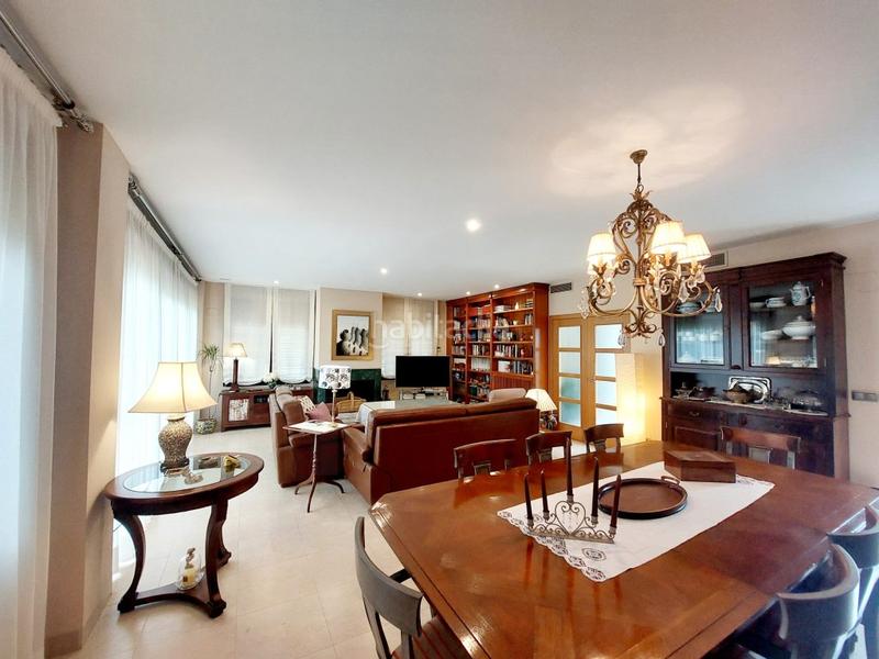 Foto dc8c9f99-e2e9-4b7f-9d41-aee78ad7870f. Chalet exclusivo chalet de diseño en Carretera de Sevilla - Los Montitos Badajoz