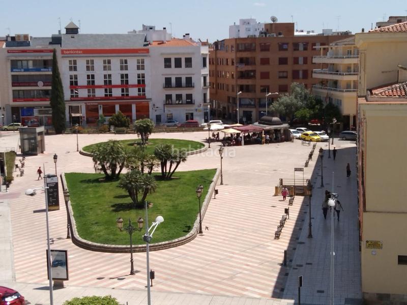 Foto 0f7a000c-5b85-4d46-997b-10e9d187fb4d. Alquiler piso en plaza minayo 5 excelente piso en plaza minayo junto al teatro lopez de ayala en Badajoz