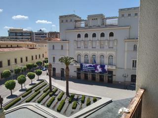 Lloguer Pis a Plaza minayo 5. Excelente piso en plaza minayo junto al teatro lopez de ayala