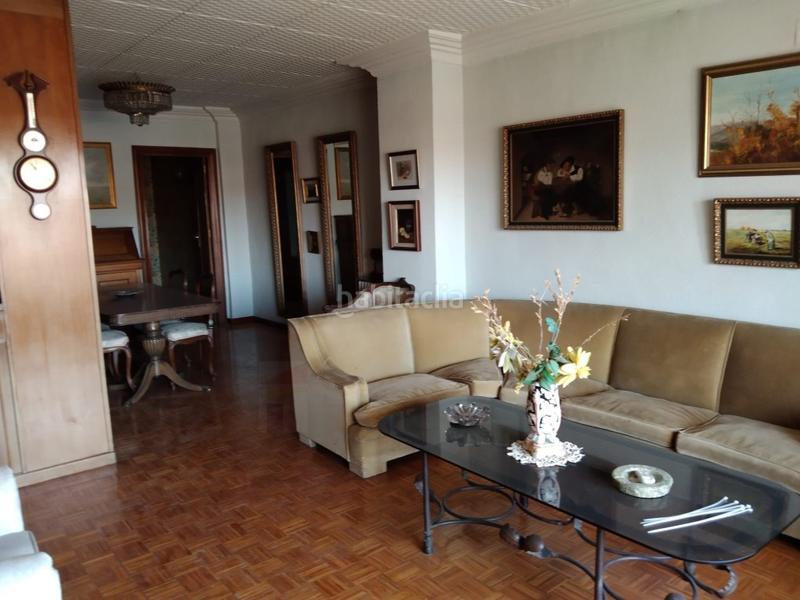 Foto d022f8b5-e02f-4bed-98c3-9364f02879a1. Alquiler piso en plaza minayo 5 excelente piso en plaza minayo junto al teatro lopez de ayala en Badajoz