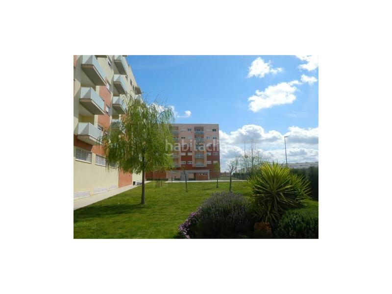 Foto bff962cf-d978-4ee0-9453-ee7f81e8f248. Flat in Golf Guadiana Badajoz