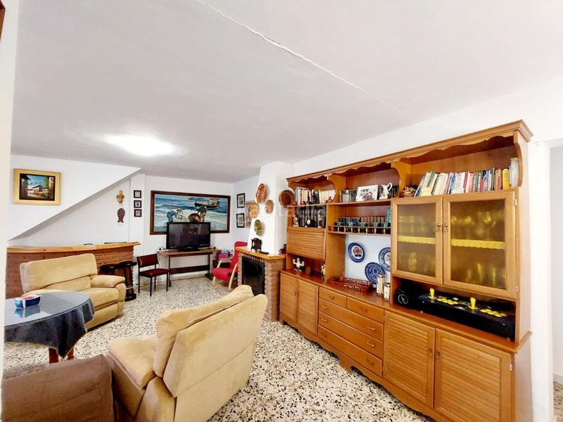 Foto 3fe2ec89-4ac1-44d5-ba29-b3a8f9543603. Chalet con parcheggio in pedanías de Badajoz Badajoz