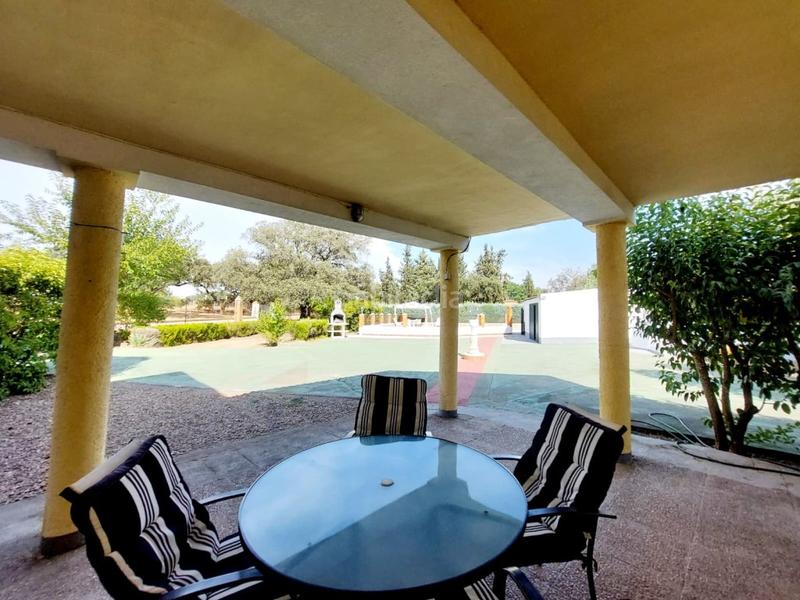 Foto 5f005963-f9e0-4b19-914e-5cdd4f2916d4. Chalet con parcheggio in pedanías de Badajoz Badajoz