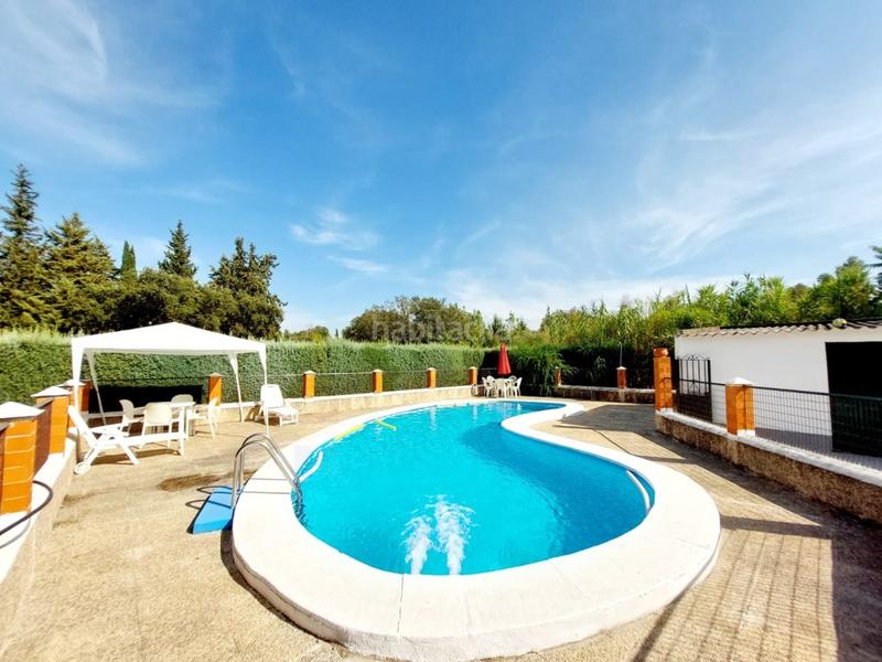 Foto b508d69a-f850-4aed-bde2-0ef7ba9dc487. Chalet con parcheggio in pedanías de Badajoz Badajoz