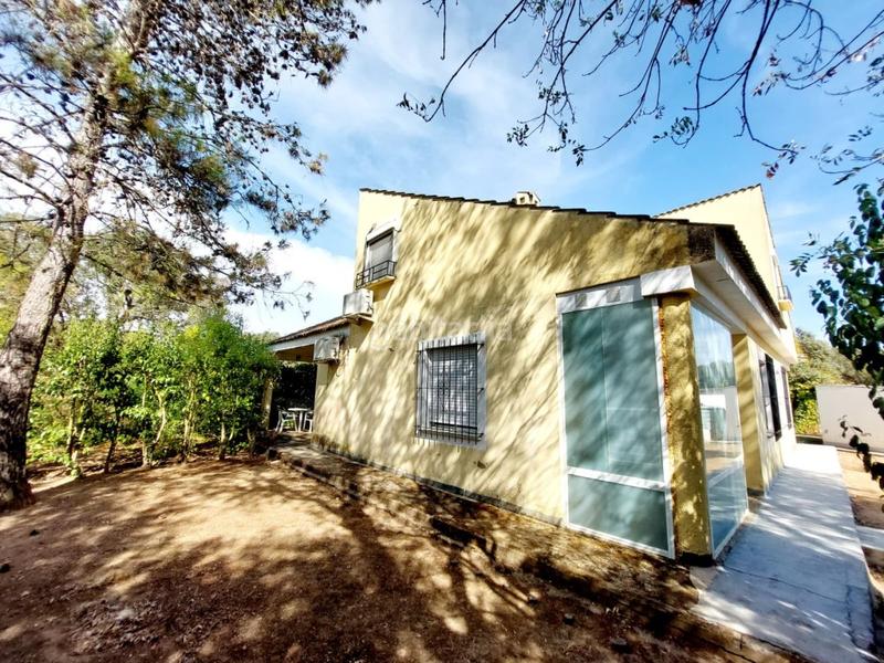 Foto da974178-c23e-4001-bf71-93eab70422f9. Chalet con parcheggio in pedanías de Badajoz Badajoz