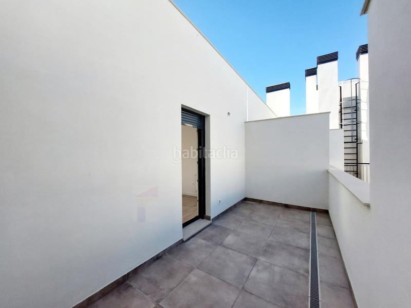Foto adb0306e-60b4-454a-ba4a-05ed3ba8f734. Rent duplex with parking in Avenida Elvas Badajoz