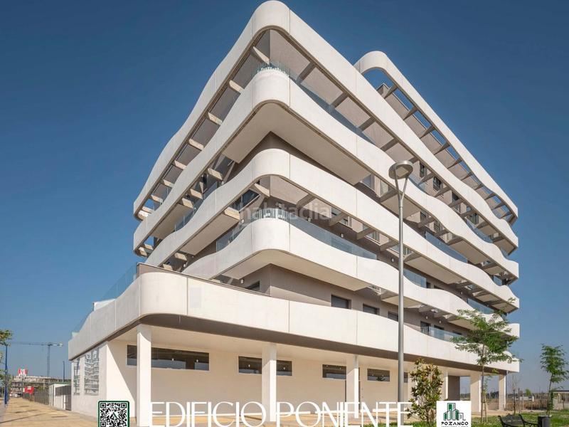 Foto 769263db-4a61-437b-8efb-dea785832172. Appartement avec piscine dans Avenida Elvas Badajoz