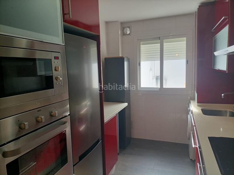 Foto 40c180b4-a30a-4274-ae93-ca3137242b18. Piso reformado y luminoso piso en cerro gordo. en Badajoz