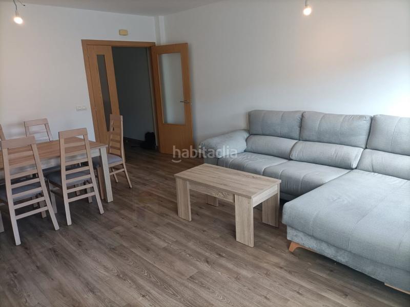 Foto 7fb06f0a-d9fa-4e7d-8cce-4ba1c632c317. Piso reformado y luminoso piso en cerro gordo. en Badajoz