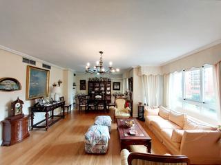 Pis  Calle enrique segura otaño. Cortes ingles. 180 m2 utiles con garaje