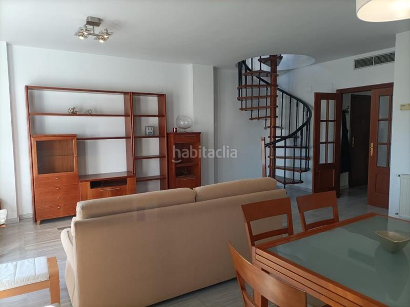 Foto 3b328b3a-521b-42c5-b4c7-9a173689d85c. Dúplex espectacular duplex atico en Avenida Elvas Badajoz