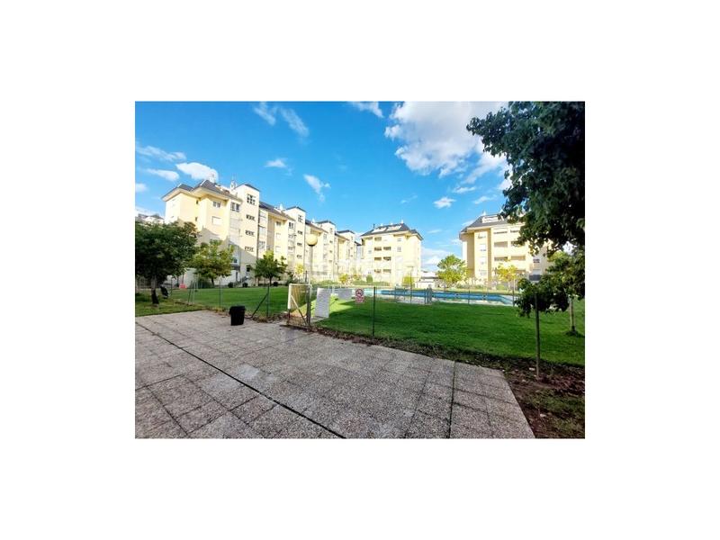 Foto 9faf1b6f-3c71-40c5-8e58-2a9187e7586c. Dúplex espectacular duplex atico en Avenida Elvas Badajoz