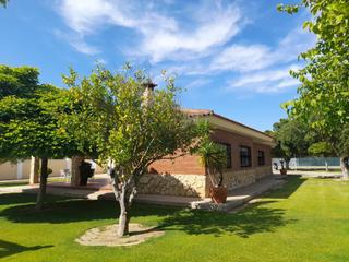 Chalet  Arrabal rio caya ar-6. Espectacular chalet en urbanizacio rio caya