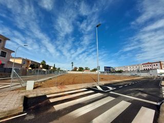 Wohngrundstück  Avenida manuel saavedra martinez. Zona urb. guadiana