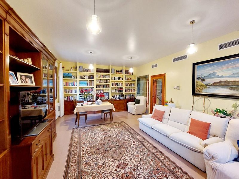 Foto 2b290117-9a57-497d-92e1-245da1b82dd5. Chalet mit parking in Las Vaguadas Badajoz