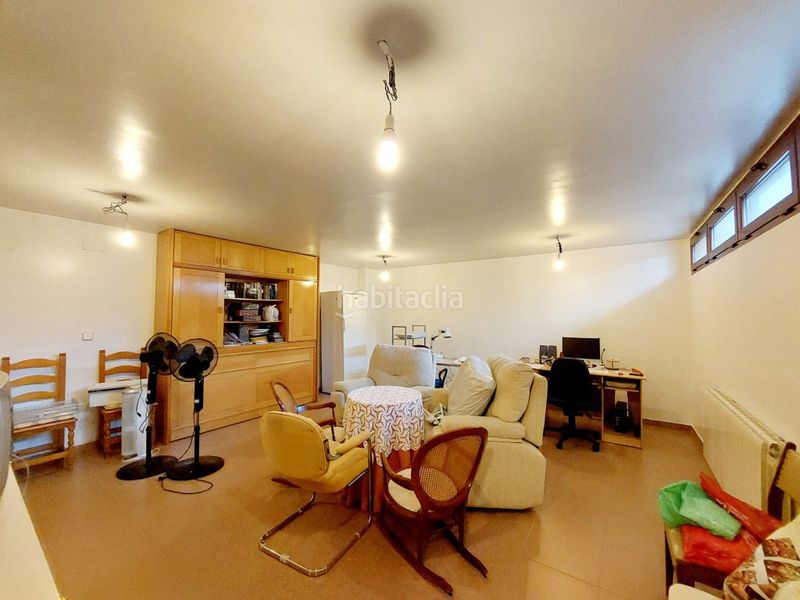 Foto 69b07fbe-41c3-4ed6-b031-adac4a8faaad. Chalet mit parking in Las Vaguadas Badajoz
