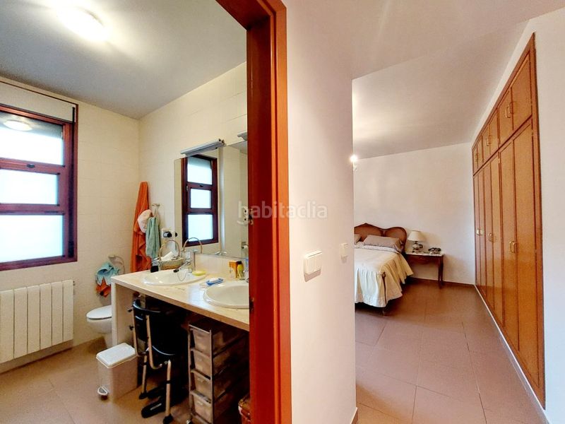 Foto d6cf87a2-93fe-4977-a067-342b828760f8. Chalet mit parking in Las Vaguadas Badajoz