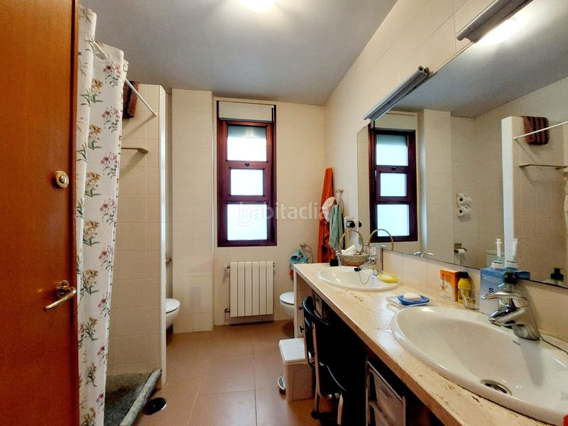 Foto fa1d14c2-7781-47dc-b2df-3359d4126d50. Chalet mit parking in Las Vaguadas Badajoz