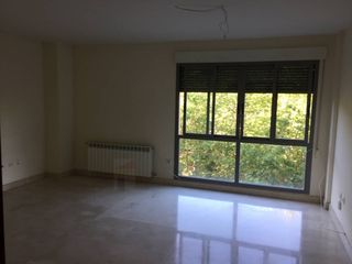 Affitto Appartamento in Maria Auxiliadora - Barriada de Llera. Piso en condes de barcelona