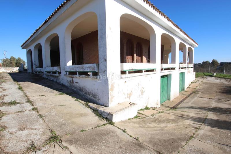 Foto 7073805e-e5f8-4746-a840-47243bac777a. Masía fantástica finca con chalet en Carretera de Sevilla - Los Montitos Badajoz