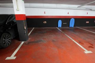 Aparcament cotxe a Maria Auxiliadora - Barriada de Llera. Amplia plaza de garaje y espacioso trastero  zona m auxiliadora