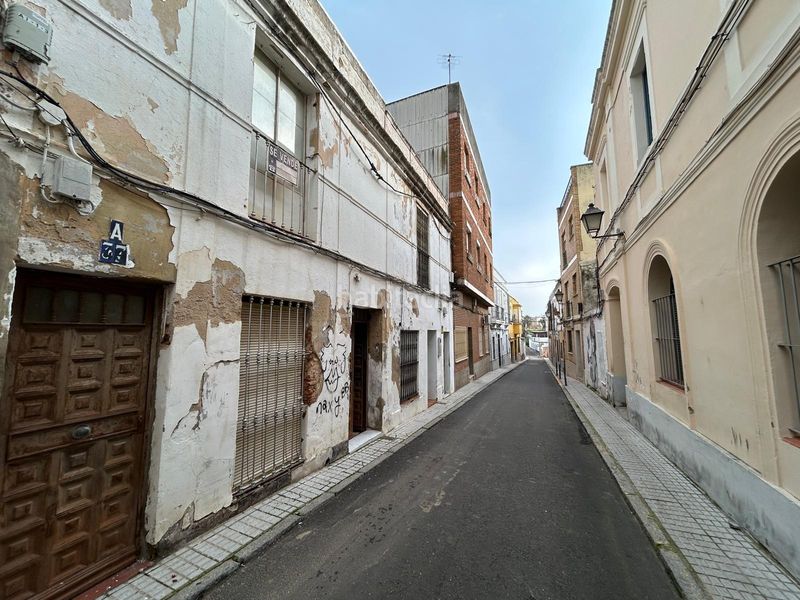 Foto 4b75ced5-91a1-4398-90ab-68ffca941347. Casa a Casco Antiguo Badajoz