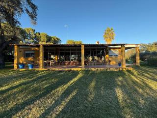 Xalet a Carretera de Sevilla - Los Montitos. Exclusivo chalet en badajoz con amplias terreno y comodidades de