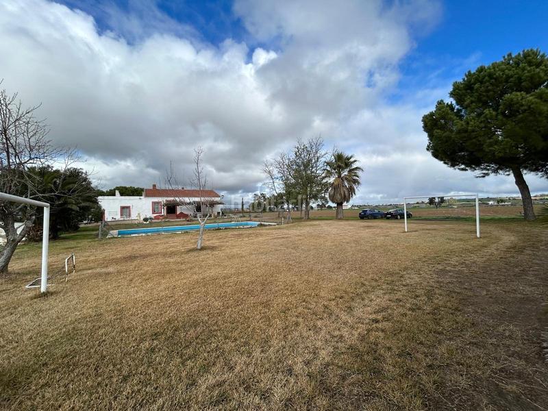 Foto 2b4cac67-755f-44e1-bc99-62d2bac27e99. Country house with pool in Casco Antiguo Badajoz
