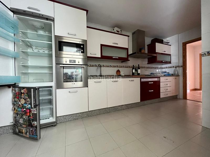 Foto 70a89996-18d5-4340-b381-b869e41fe23e. Flat with heating parking in Avenida Elvas Badajoz