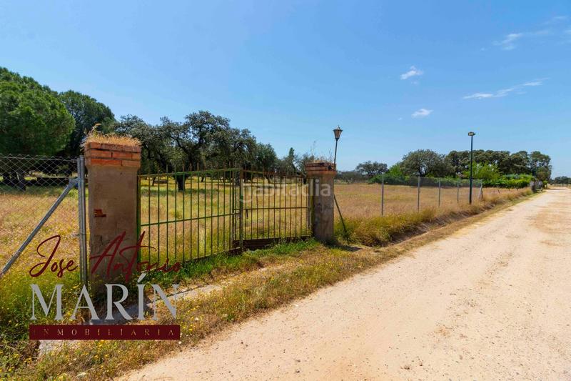 Foto 6f0401f7-559f-4c12-a040-375aa3209bae. Fondo rustico in pedanías de Badajoz Badajoz