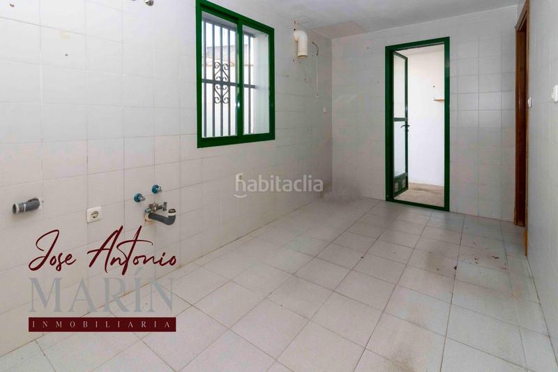 Foto a45675fc-a4a7-486e-b040-0735edbb4faa. Casa amb aparcament a Valdelacalzada