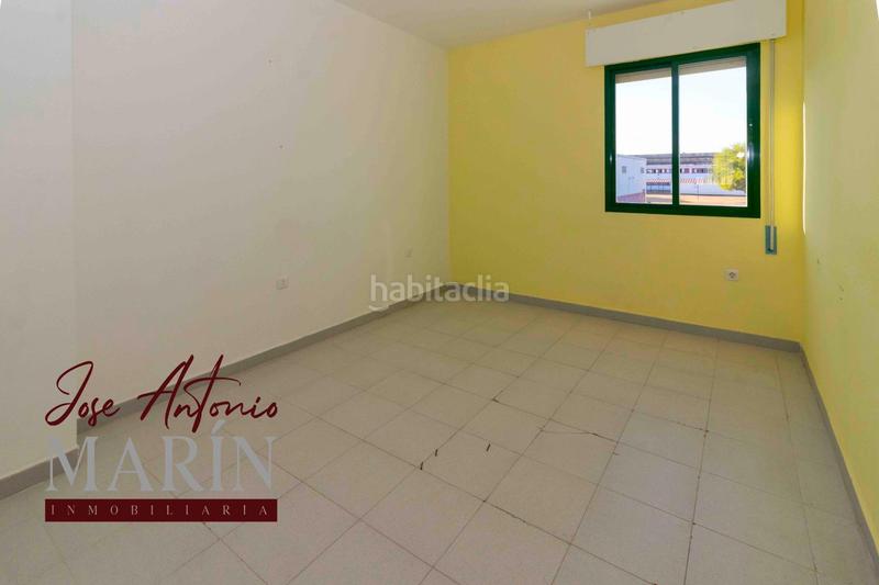 Foto ad23cdba-9f88-4eeb-a0ad-8222e5455ea2. Casa amb aparcament a Valdelacalzada